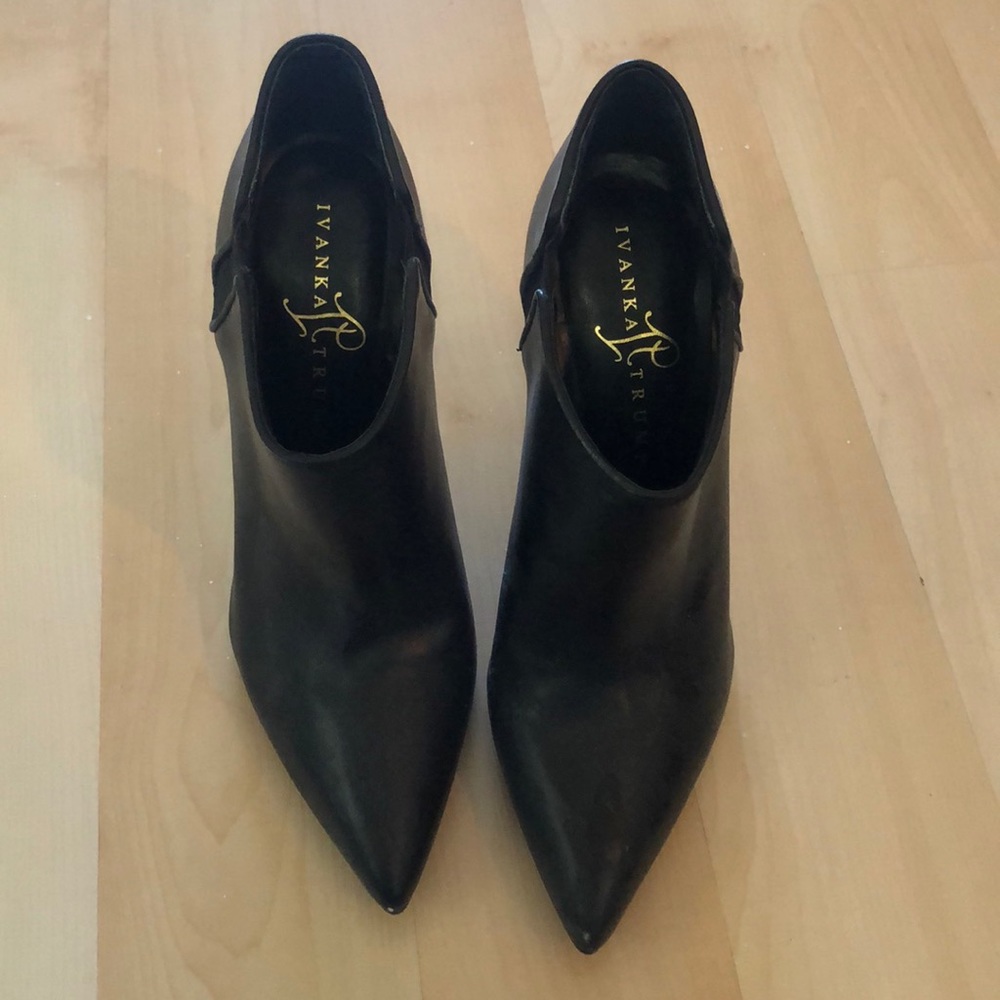 Black booties in perfect condition